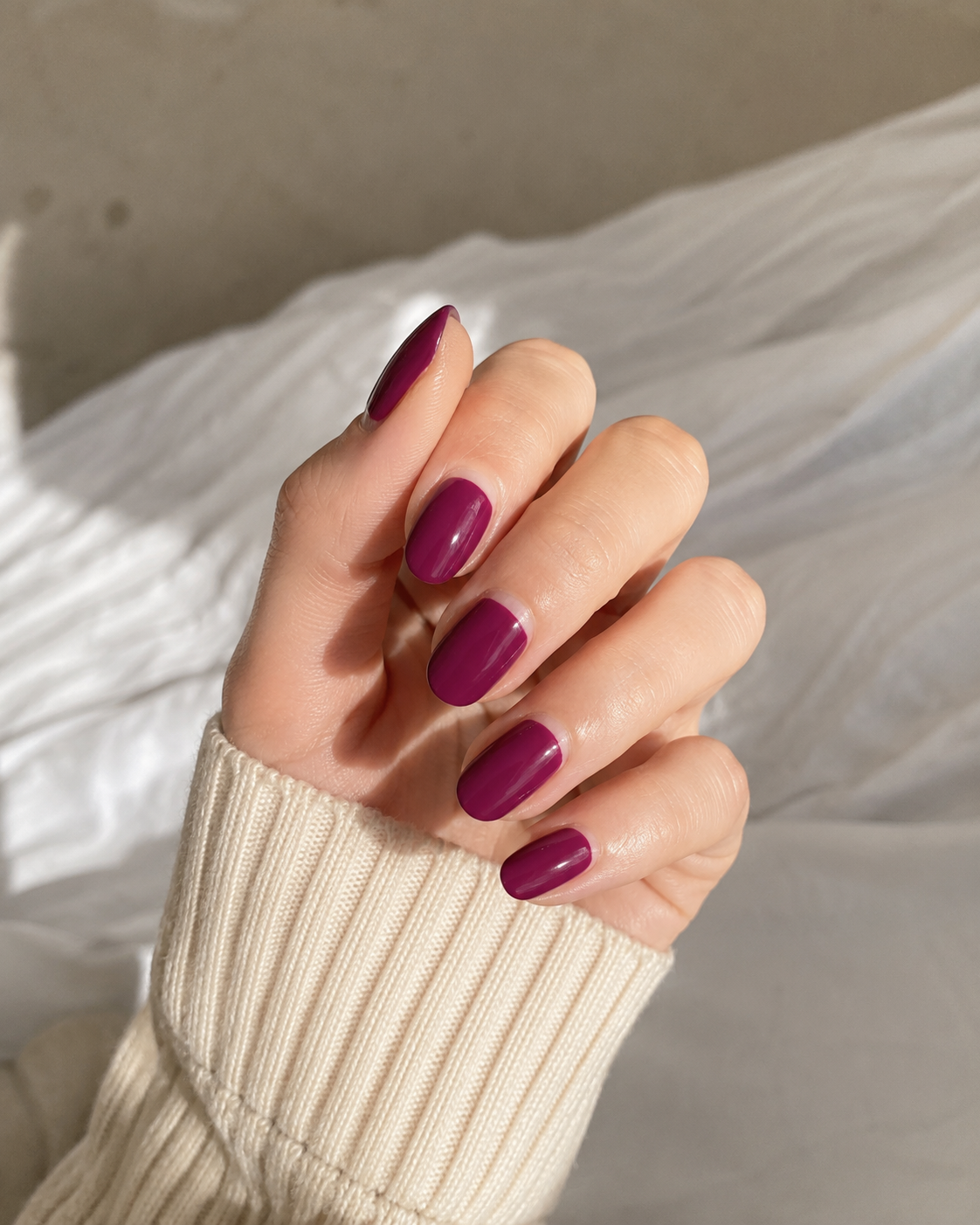 <p>Nails <i>done right.</i></p>